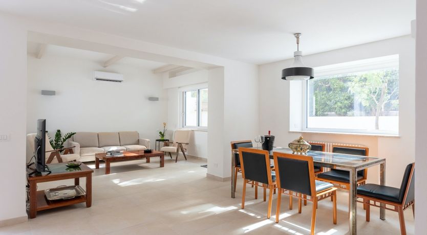 Photo of It's Always Cocktail Hour