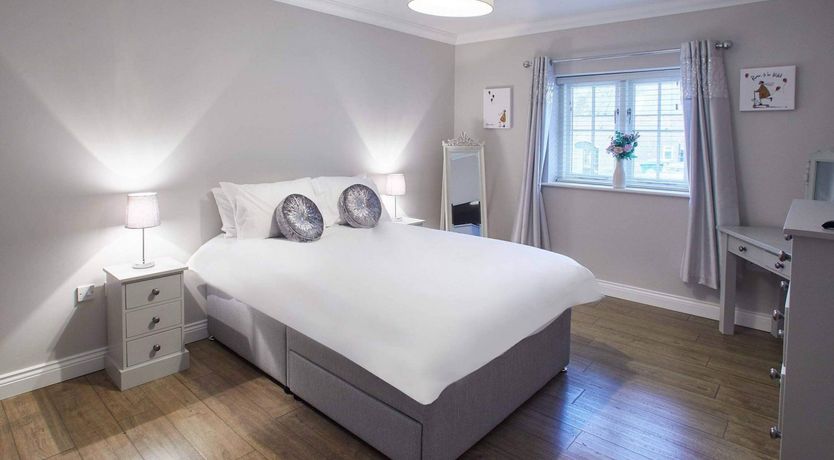 Photo of Heathcliff, It's Me