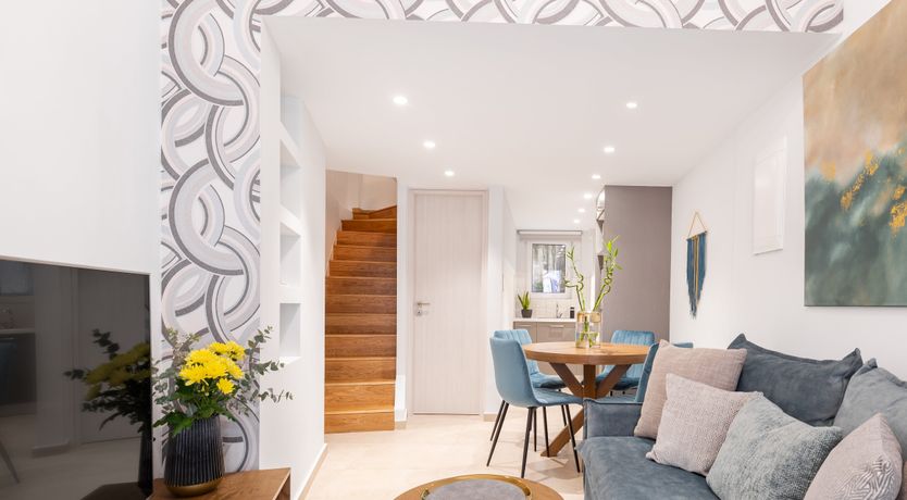 Photo of Your Neighbour Acropolis