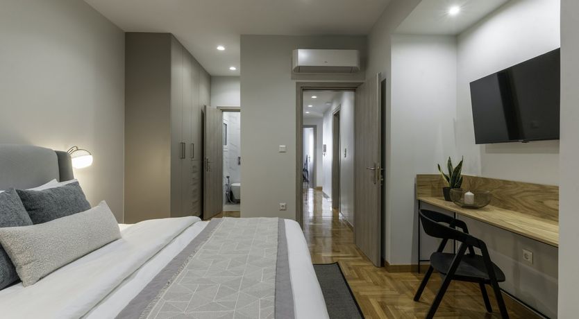 Photo of Mount Acropolis