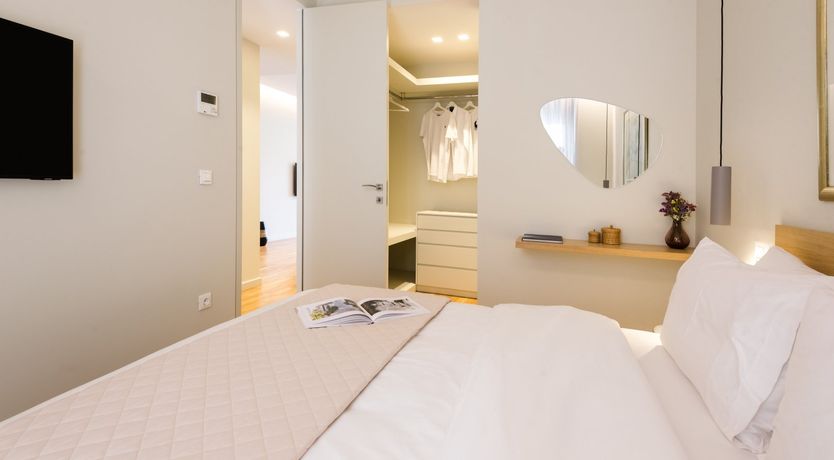 Photo of Eyes on the Acropolis