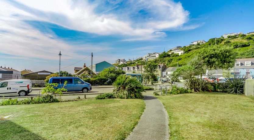 Photo of 1 Bed in Redruth