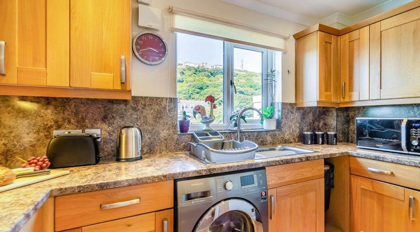 Photo of 1 Bed in Redruth