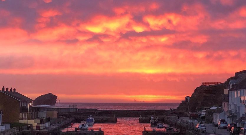 Photo of 1 Bed in Redruth