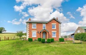 Photo of house-in-mid-wales-2