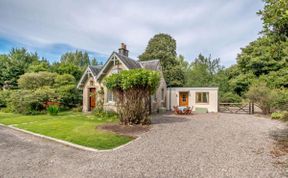 Photo of Cottage in Stirling and Clackmannanshire