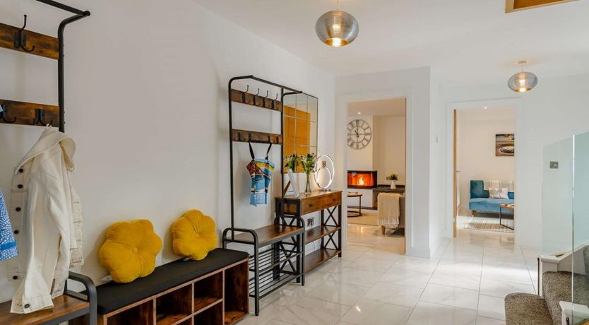 Photo of 4 Bed in Poughill