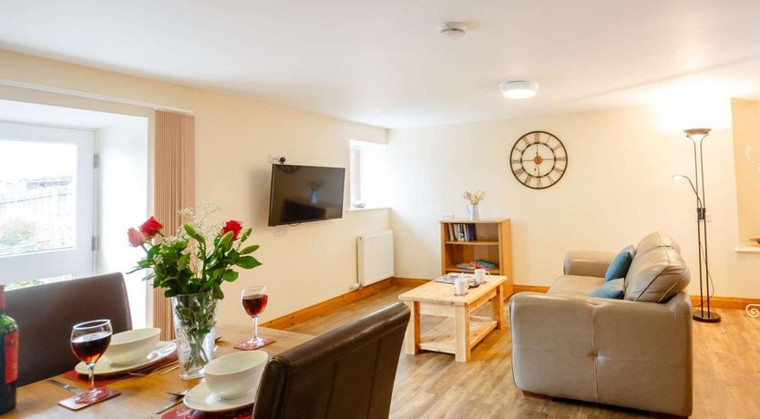 Photo of 1 Bed in Llandderfel