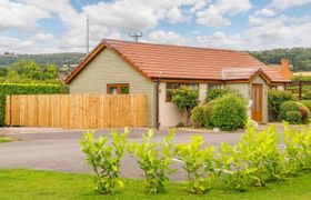 Photo of log-cabin-in-somerset-2