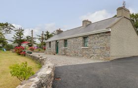 Photo of cottage-in-westport