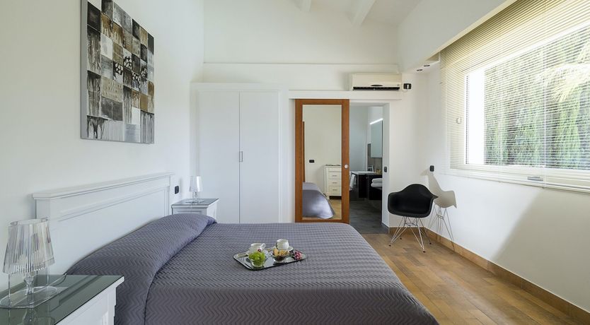 Photo of Terracotta Palms