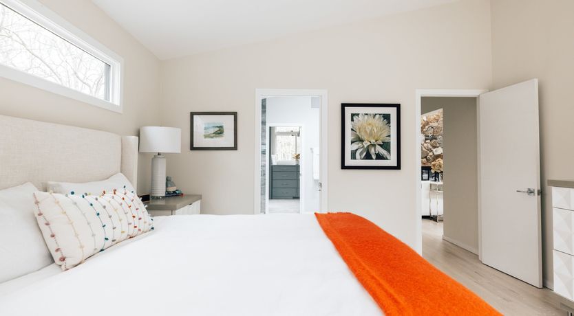 Photo of Hampton Set