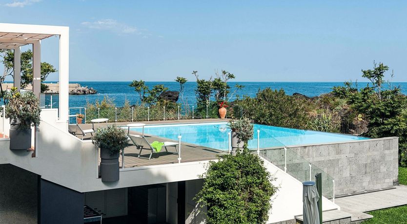 Photo of Waves of Prosecco