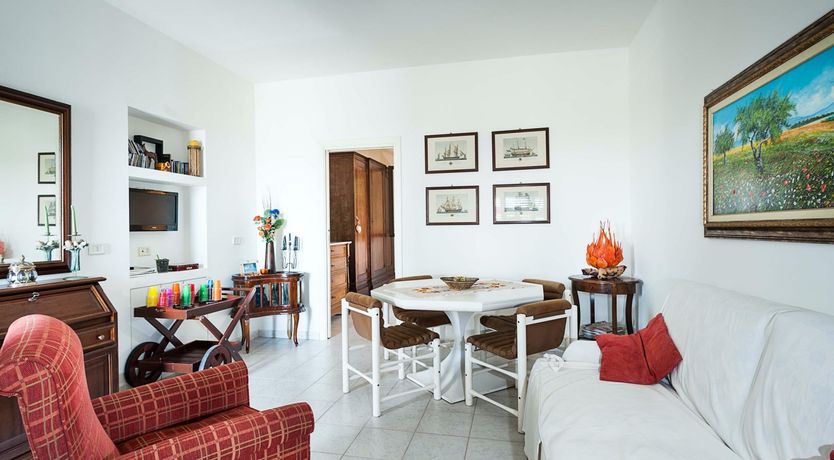 Photo of Waves of Prosecco