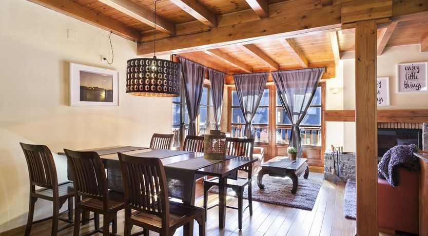 Photo of Snow Meets Sol