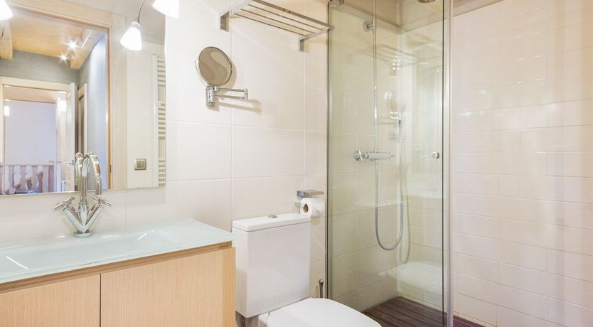 Photo of Oak & Mirrors