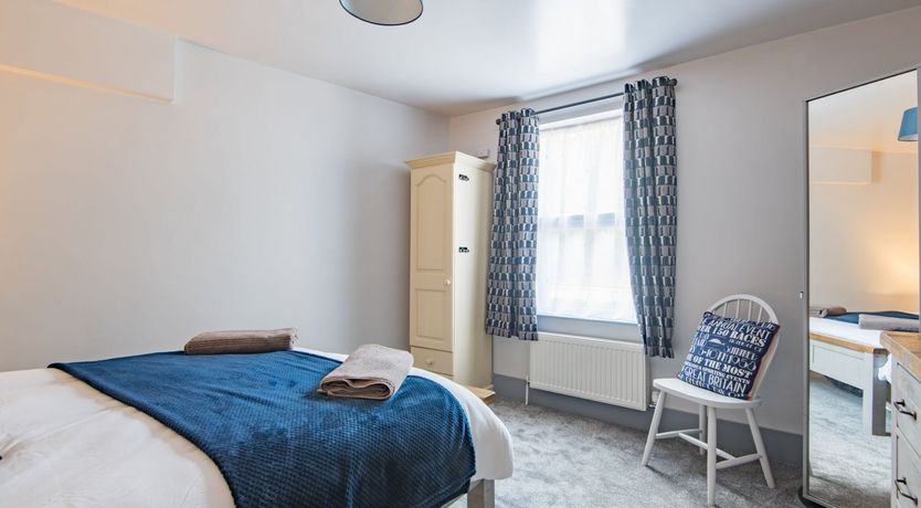 Photo of Royal Window