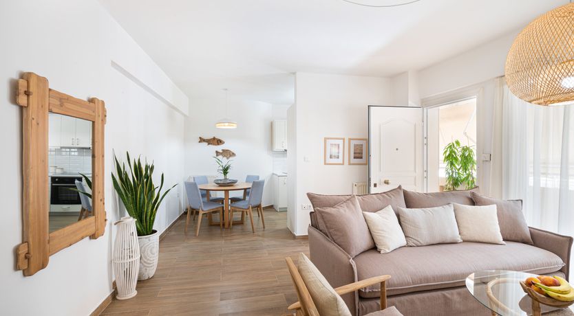 Photo of Erato's Poetry