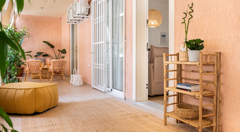 Photo of Erato's Poetry