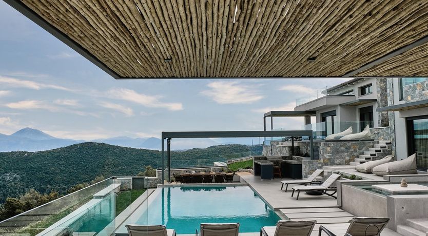 Photo of Centre of Attention