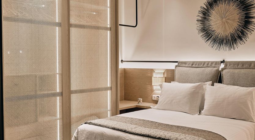 Photo of Centre of Attention