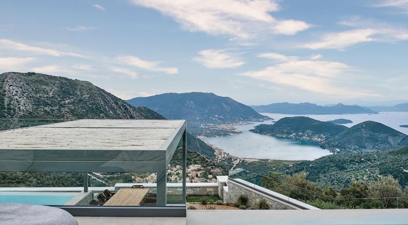 Photo of Centre of Attention