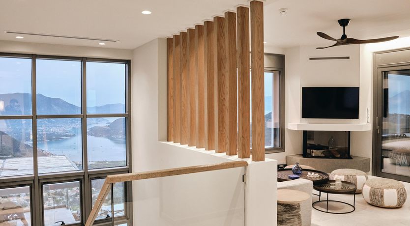 Photo of Centre of Attention