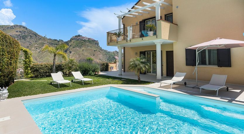 Photo of Shades of Tangerine