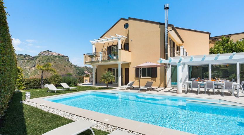 Photo of Shades of Tangerine