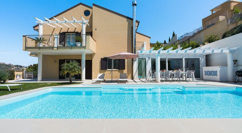 Photo of Shades of Tangerine