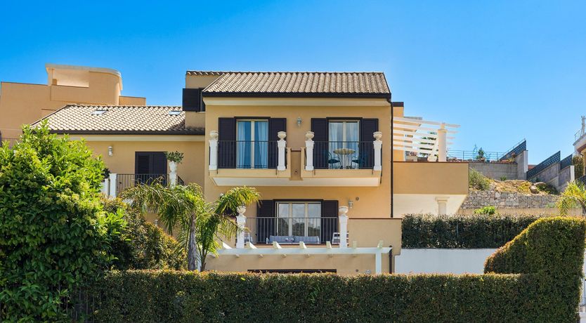 Photo of Shades of Tangerine