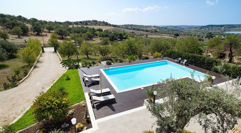 Photo of Modern Rustica