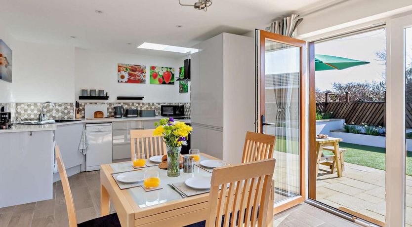Photo of 2 Bed in Axminster