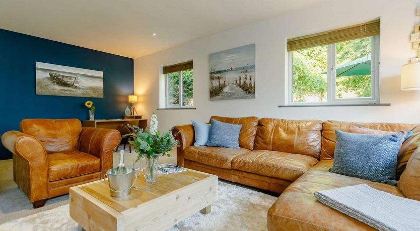 Photo of 3 Bed in Brea