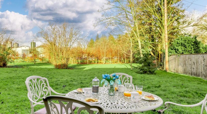 Photo of 2 Bed in Overton