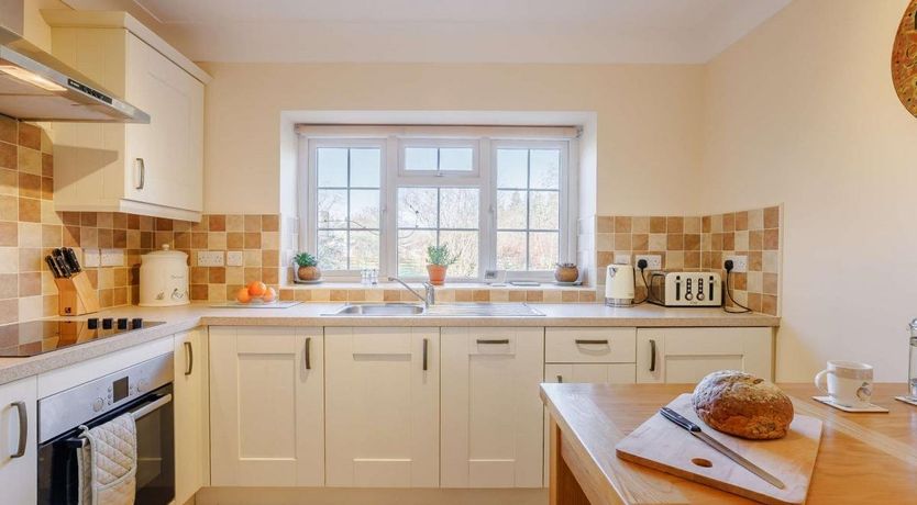 Photo of 2 Bed in Overton