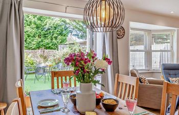 in Bourton-on-the-Water (53412) Holiday Cottage