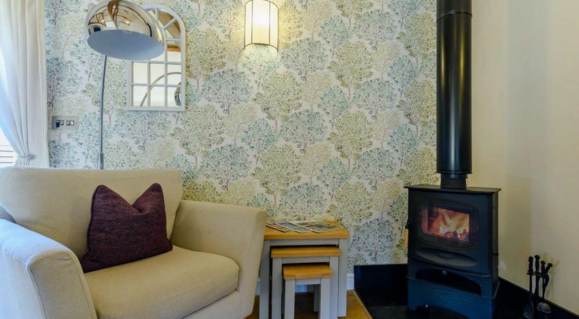 Photo of 1 Bed in Sheriffs Lench