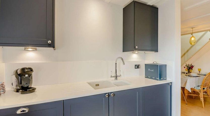 Photo of 2 Bed in Burmarsh