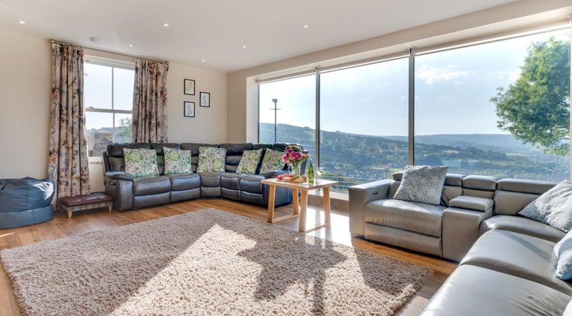 Photo of 7 Bed in Matlock