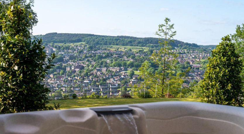 Photo of 7 Bed in Matlock