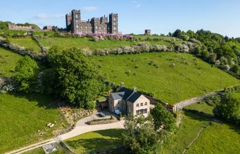 7 Bed in Starkholmes Holiday Cottage