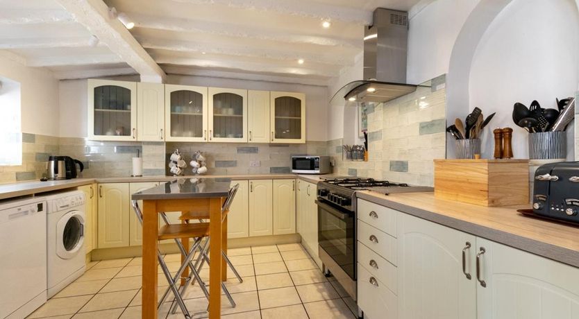 Photo of 8 Bed in Hunstanton