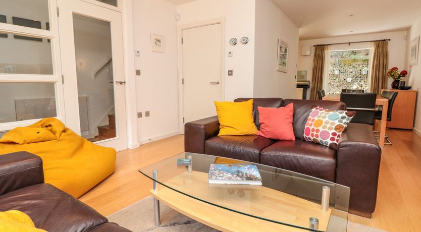 Photo of 6 Pottery Cottages