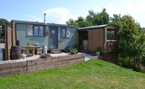 Photo of Bracken Hut at Copy House Hideaway