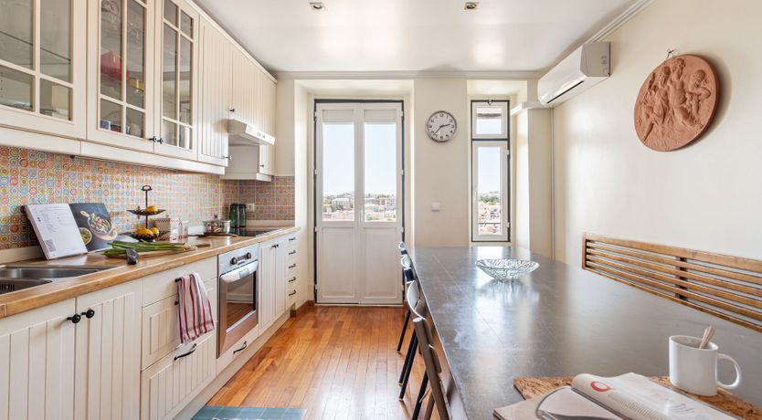 Photo of Lisbon Intuition