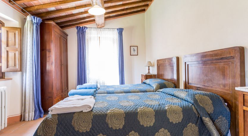 Photo of Honey & Lavender