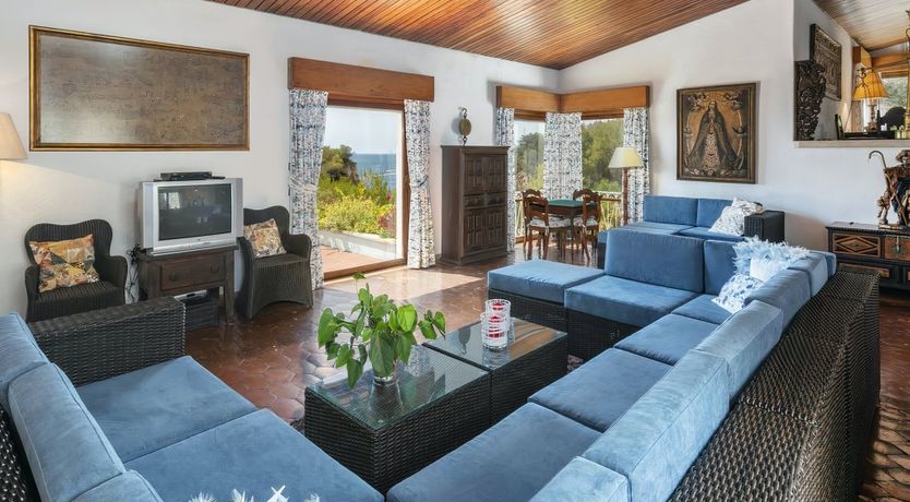 Photo of A Cliffside Quinta