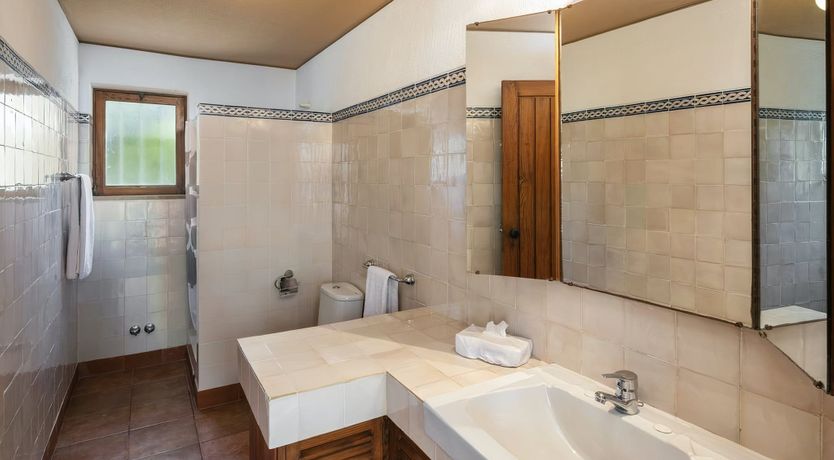 Photo of A Cliffside Quinta