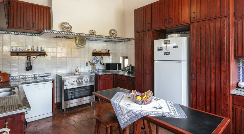 Photo of A Cliffside Quinta